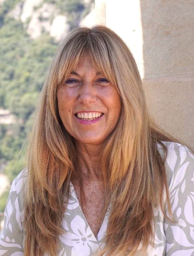 Cristina Cama García · DEYGEconsultores